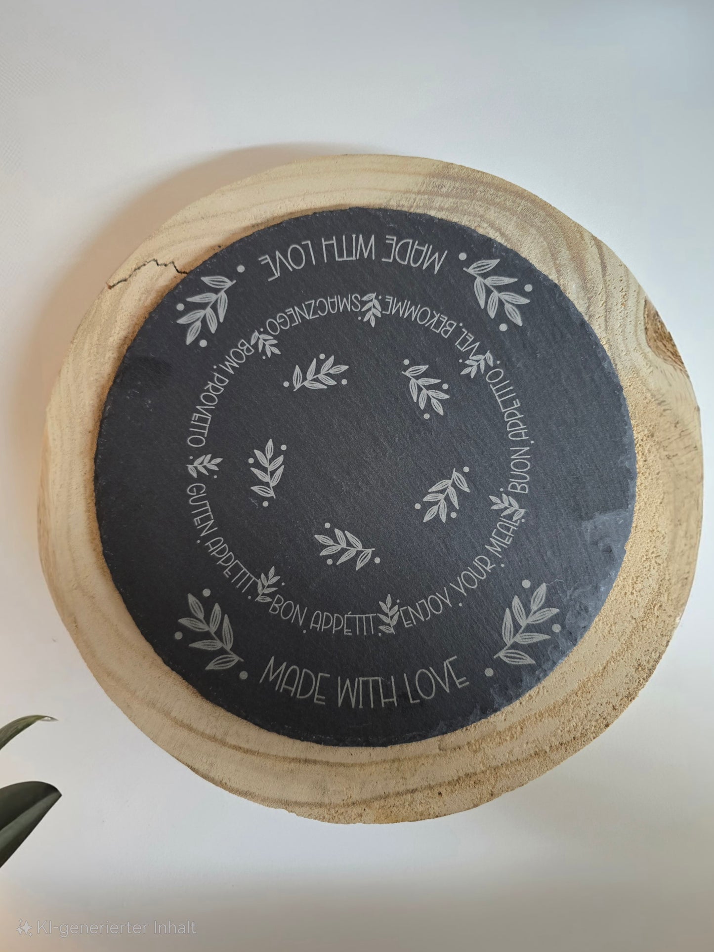 Schieferplatte „Made with Love“ – Stilvoll genießen 🍽️